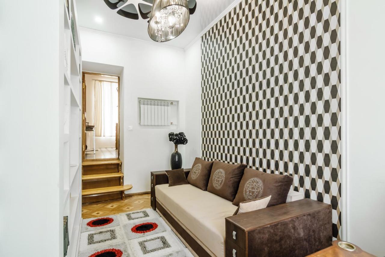Daire Katerynynska Street 3-bedrooms Odessa