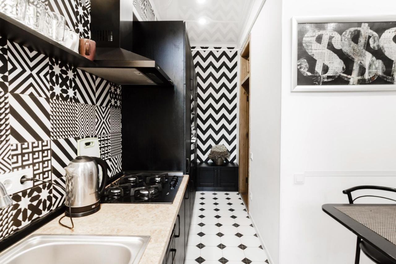 Katerynynska Street 3-bedrooms Daire